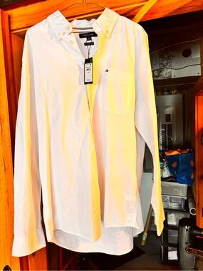 Tommy Hilfiger White Button-Up Shirt with Flag Logo
